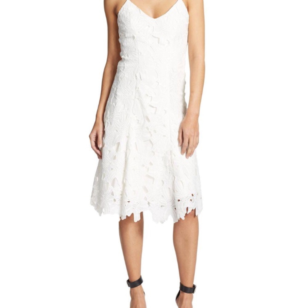Vera Wang white floral dress